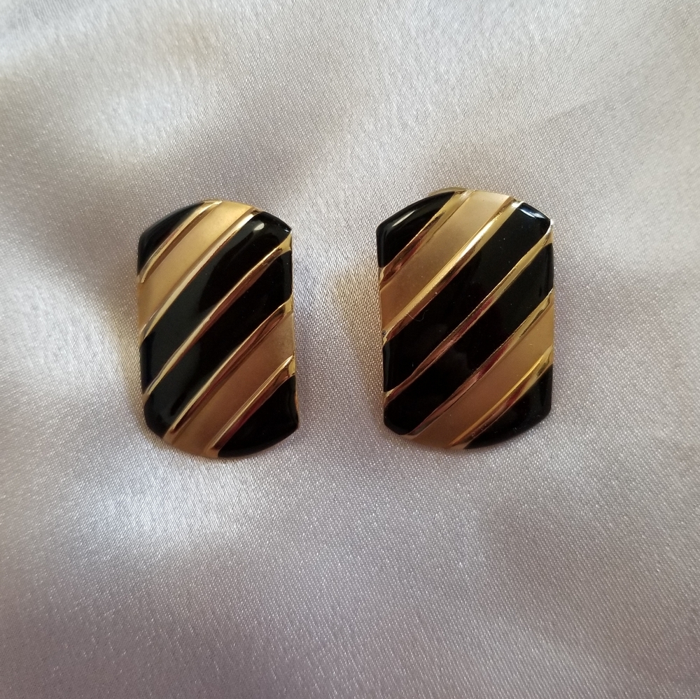 Vintage 80's Black & Gold Earrings